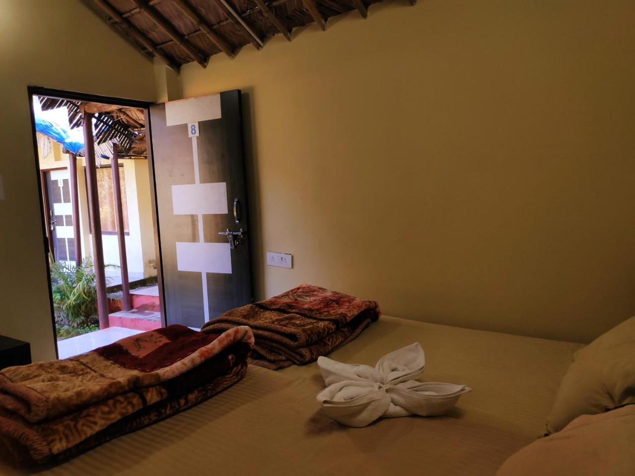 Garud Chatti River Resort Rishīkesh Extérieur photo